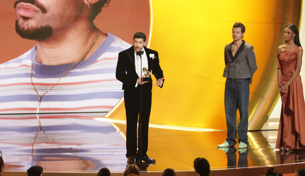 Bad Bunny hace historia al ganar el Grammy a mejor disco del año