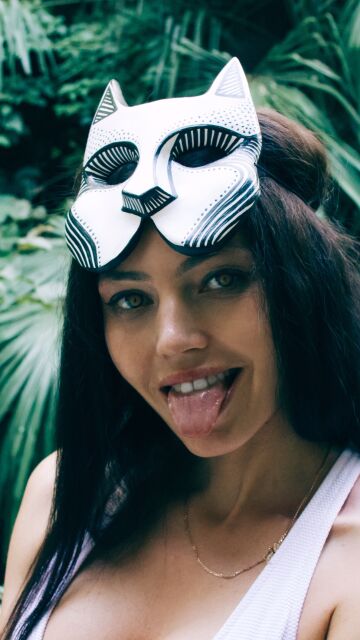 Persona con m&aacute;scara de animal.