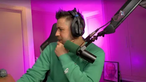 Imagen de Auron en stream Imagen de Auron en stream