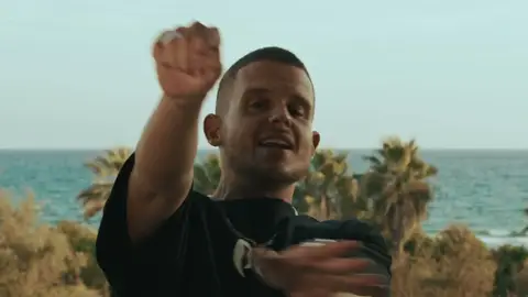 Miniatura de un videoclip de Arkano Miniatura de un videoclip de Arkano