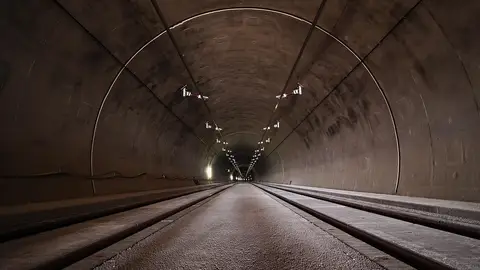 Túnel. Túnel.