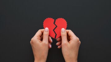 Coraz&oacute;n roto.