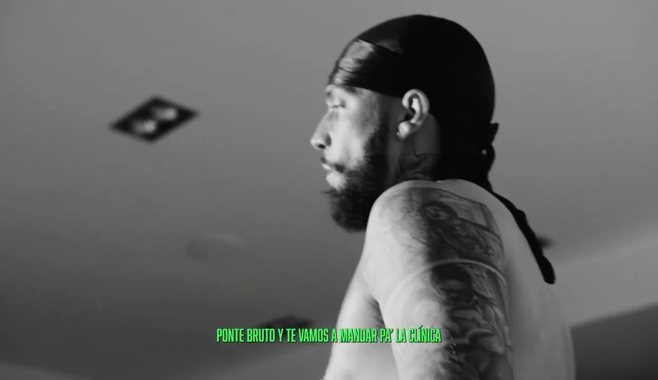 Miniatura de un videoclip de JC Reyes