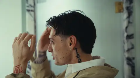 Miniatura de un vídeo de Peso Pluma Miniatura de un vídeo de Peso Pluma