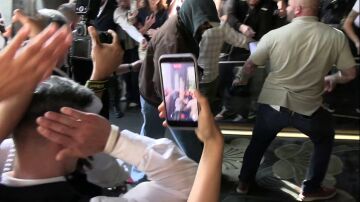 Bad Bunny desata la locura en las calles de Barcelona antes de sus primeros conciertos en Espa&ntilde;a
