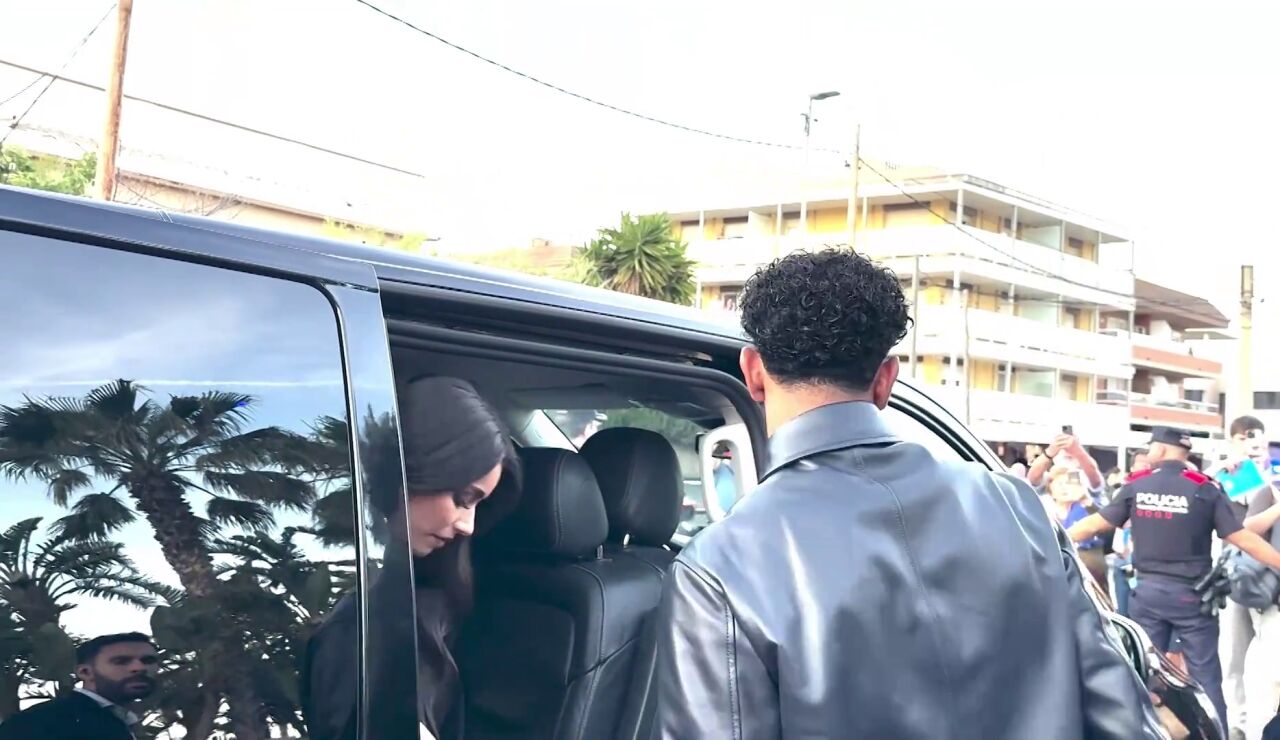 Lamine Yamal oficializa su relaci&oacute;n con la influencer In&eacute;s Garc&iacute;a en la gran fiesta del Bar&ccedil;a por LaLiga