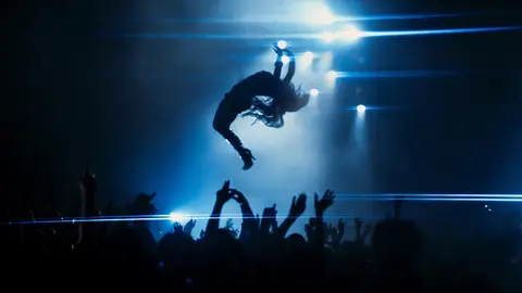 Miniatura del videoclip de Madonna yJtckcMHM2g_1280x720