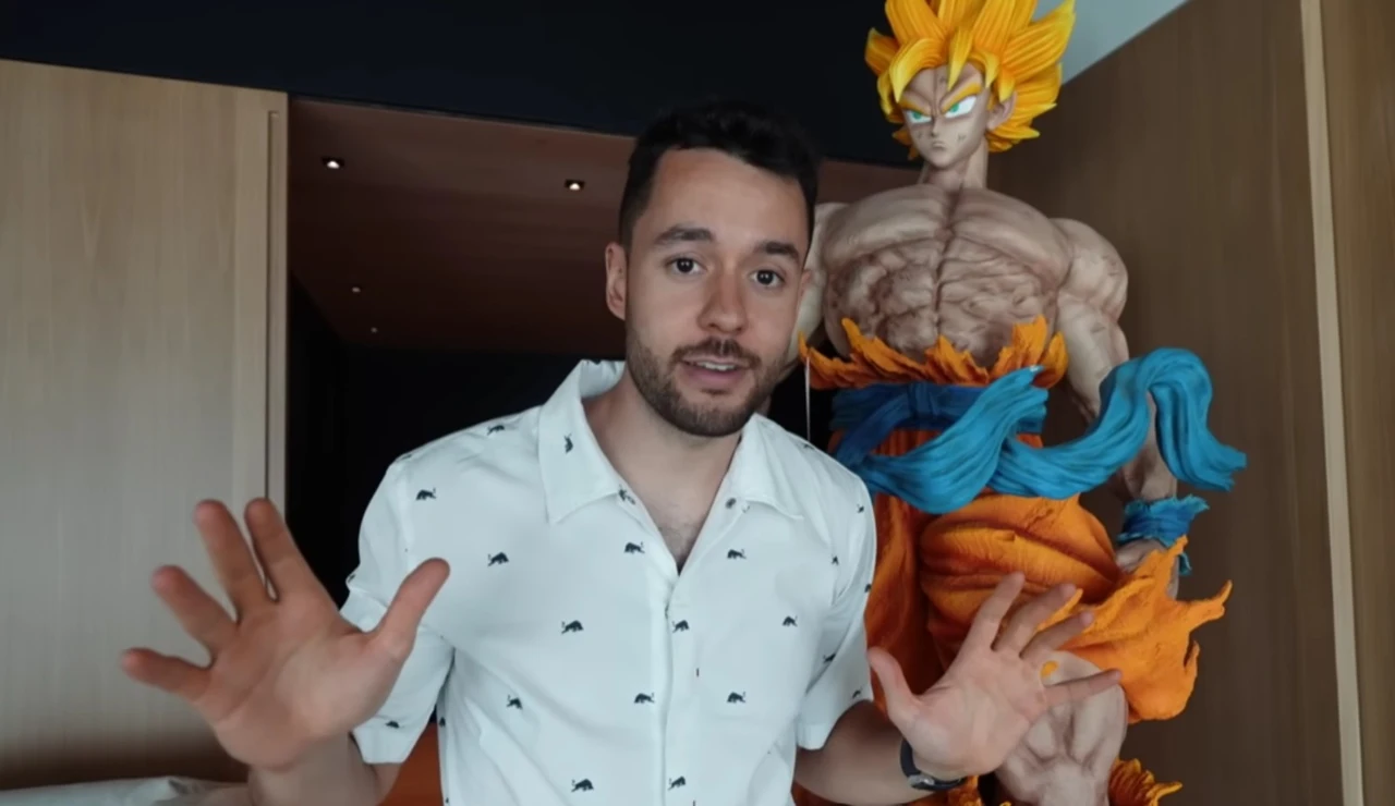 TheGrefg enseñando su nueva casa