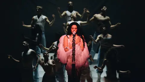 Rosalía en el LUX Tour Rosalía en el LUX Tour