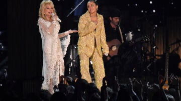 Dolly Parton y Miley Cyrus