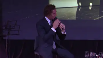 David Bisbal mira al pasado y presenta su disco de versiones David Bisbal mira al pasado y presenta su disco de versiones
