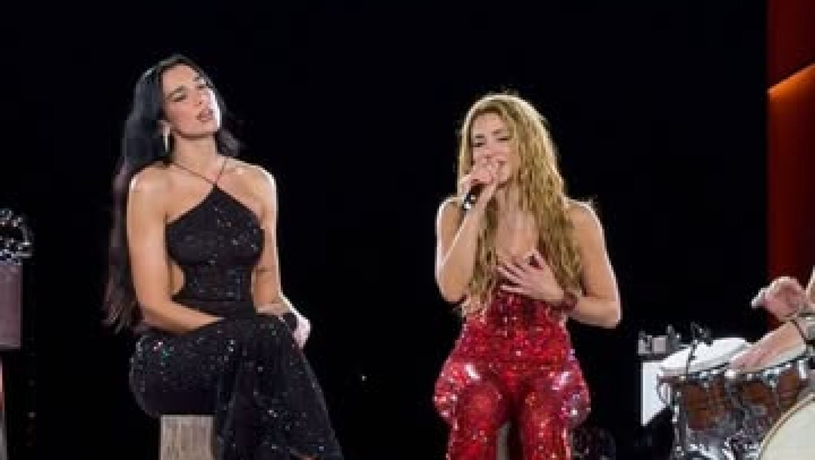 Dua Lipa canta con Shakira la canción menos esperada en Madrid